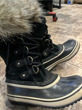 Women’s Sorel Joan of Arctic 7.5
